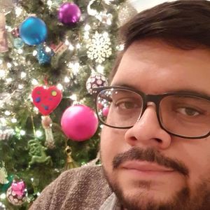 Meet your Posher, Carlos